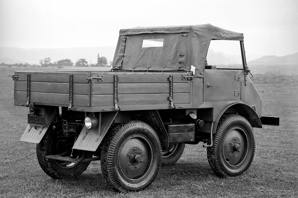 最初の量産ウニモグ（U70200）《photo by Daimler Truck》