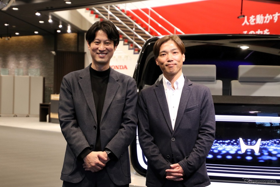 ホンダ0シリーズのチーフエンジニアデザイナー清水陽祐さん（左）と開発責任者の中野弘二さん（右）《写真撮影  内田俊一》
