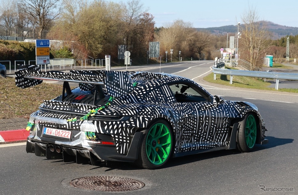 ポルシェ 911 GT3 RS MR プロトタイプ（スクープ写真）《APOLLO NEWS SERVICE》
