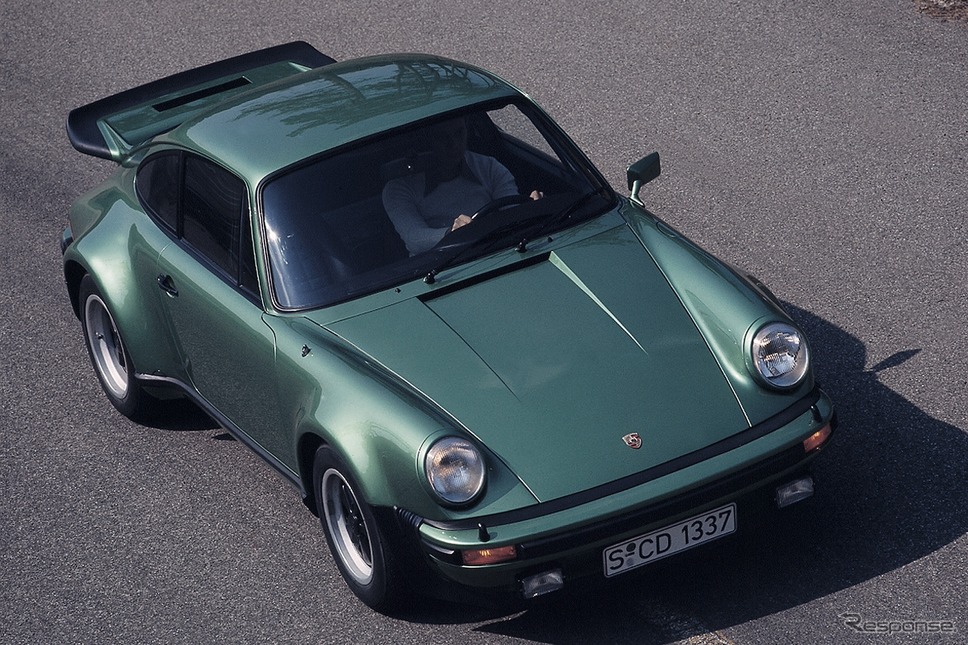 911ターボ3.0（930、1975年。レトロクラシックス2024出展予定）《photo by Porsche》