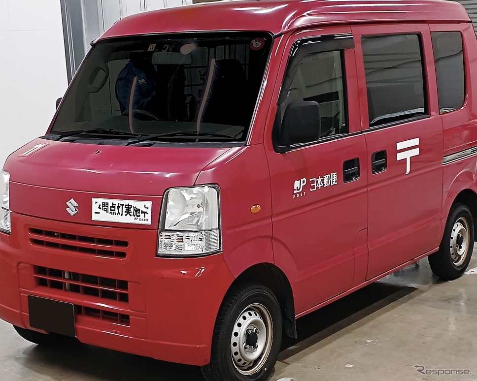 赤く蘇った日本郵便の集配車（施工後）《写真提供 KeePer技研》