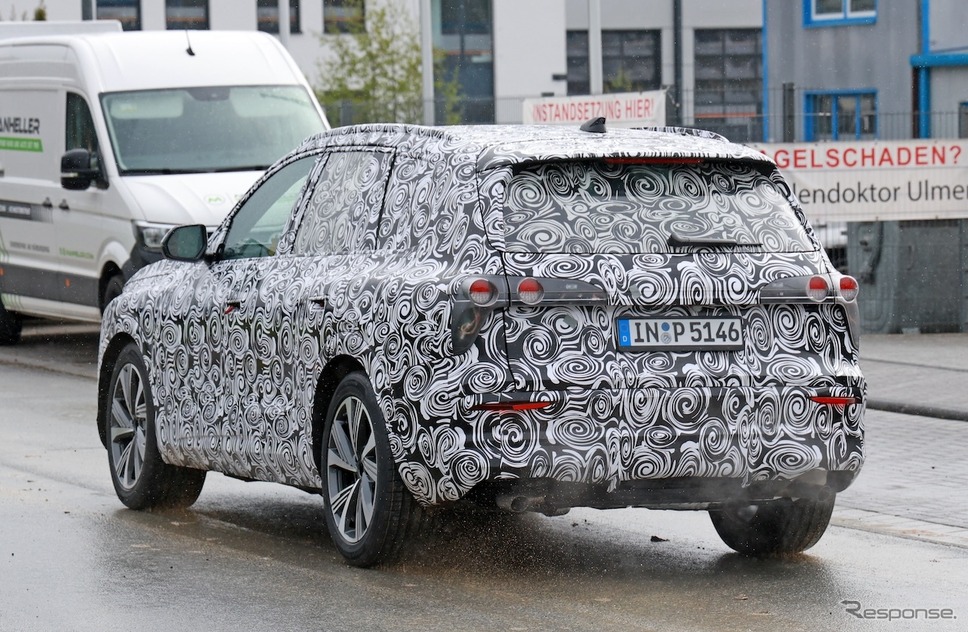 アウディ Q7 次期型プロトタイプ(スクープ写真)《APOLLO NEWS SERVICE》