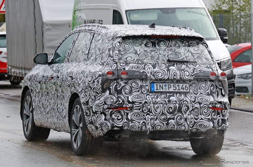 アウディ Q7 次期型プロトタイプ(スクープ写真)《APOLLO NEWS SERVICE》