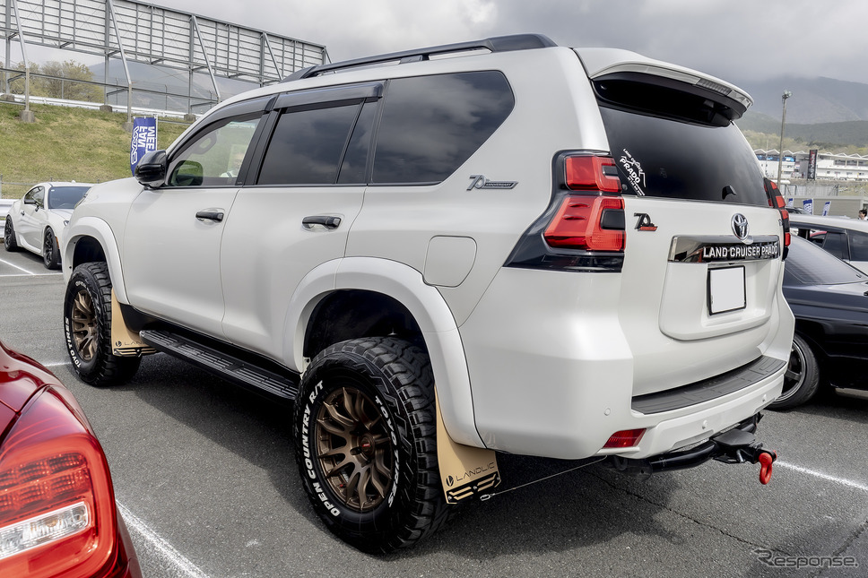 トヨタ プラド×グラムライツ57XR-X　285/70R17《写真撮影　山内潤也》