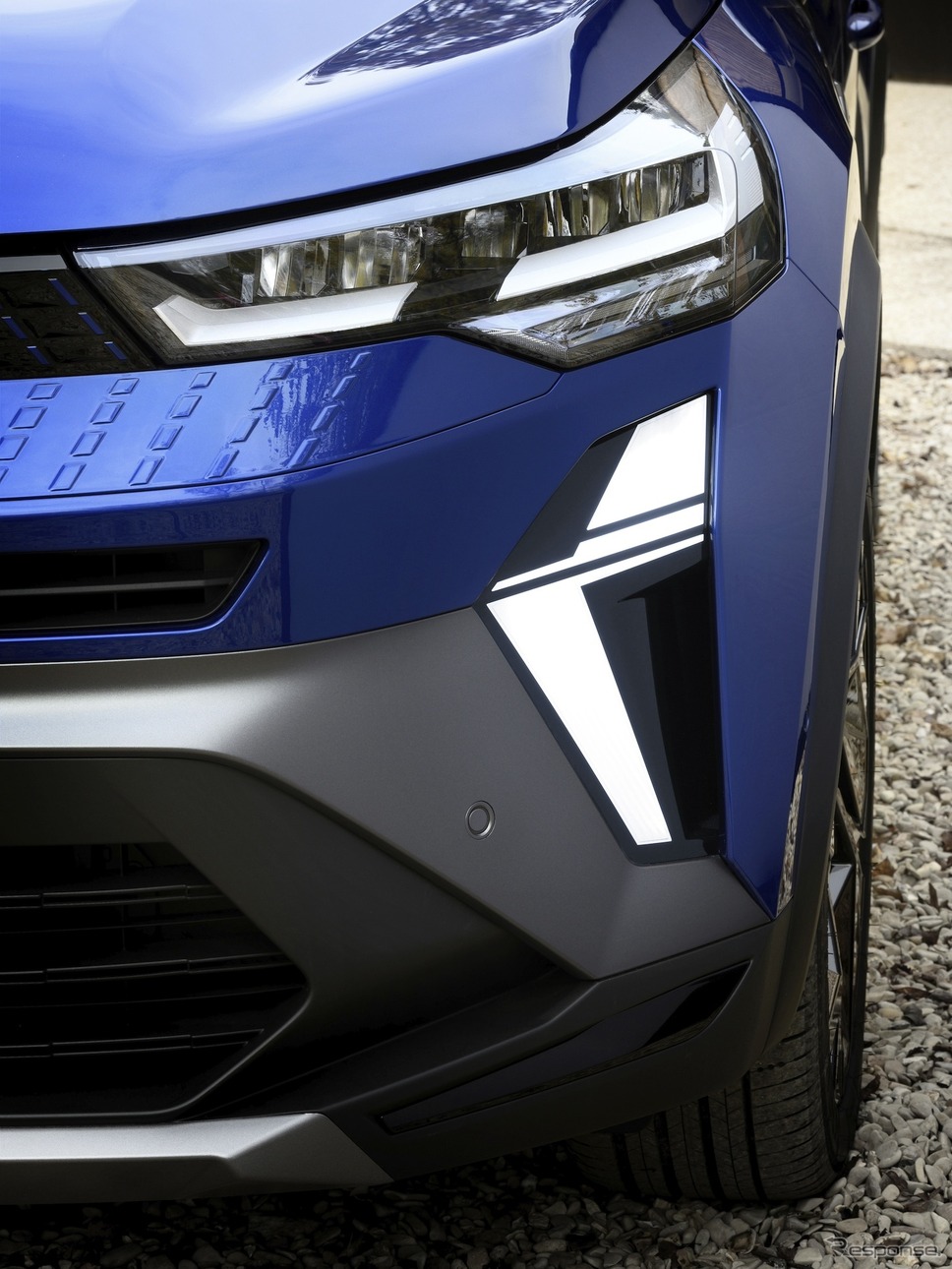 ルノー・キャプチャー新型(E-テック・エスプリ・アヌピーヌ)《photo by Renault》