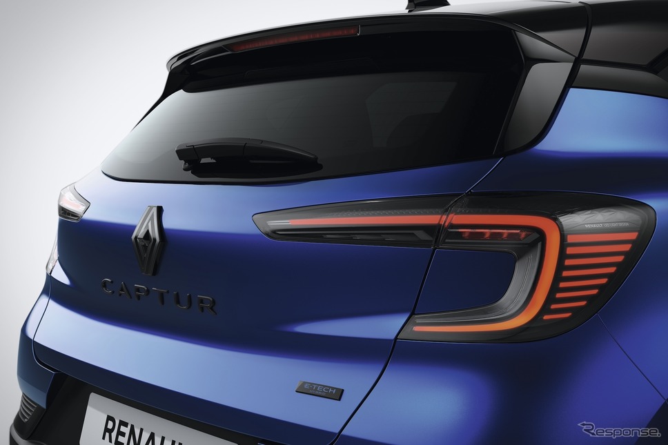 ルノー・キャプチャー新型(E-テック・エスプリ・アヌピーヌ)《photo by Renault》