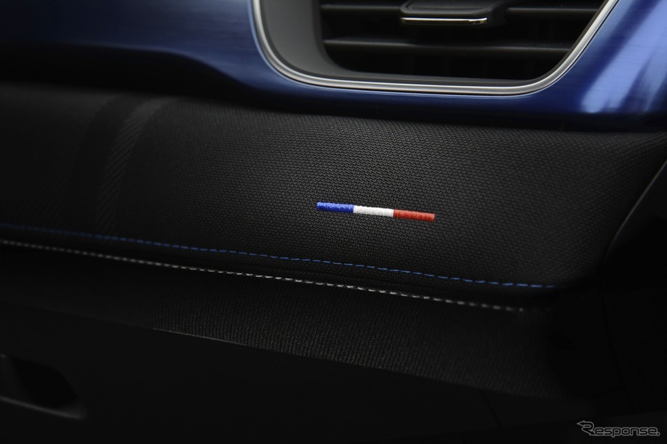 ルノー・キャプチャー新型(E-テック・エスプリ・アヌピーヌ)《photo by Renault》