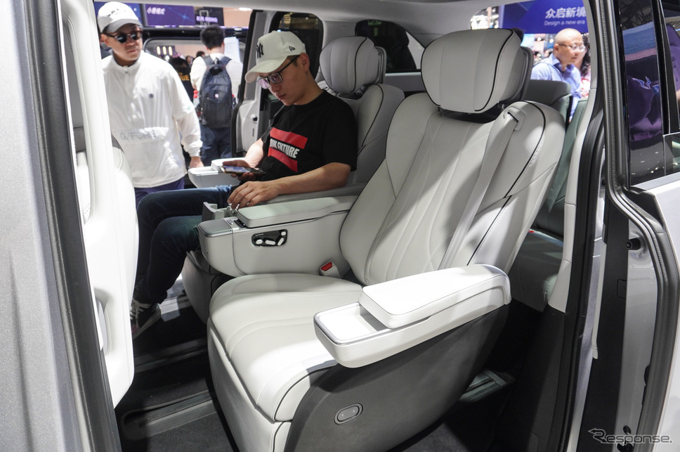 XPENG X9(北京モーターショー2024)《写真撮影 宮崎壮人》