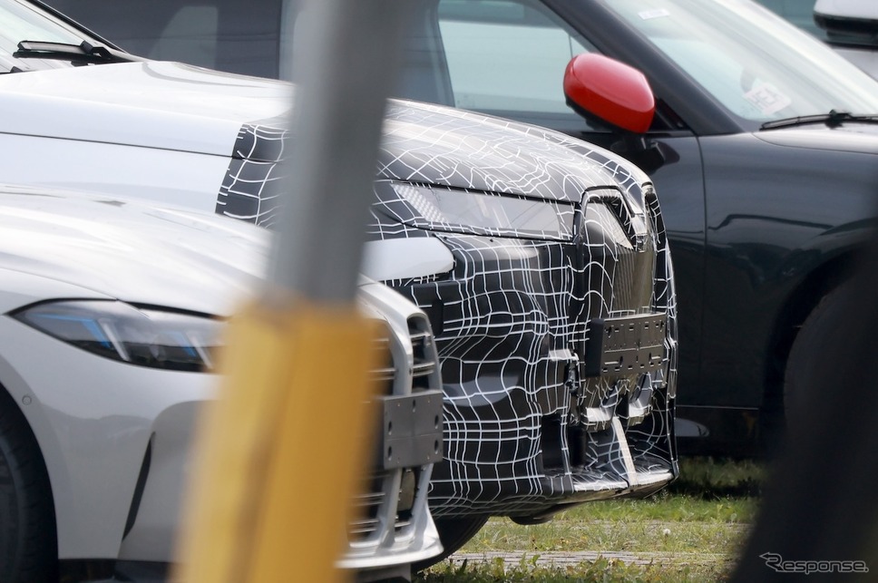 BMW iX 改良新型プロトタイプ(スクープ写真)《APOLLO NEWS SERVICE》