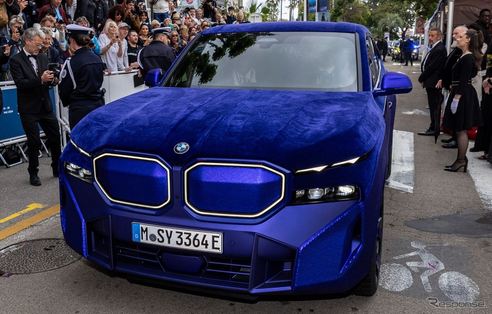 BMW XM の「ミスティーク・アリュール」《photo by BMW》
