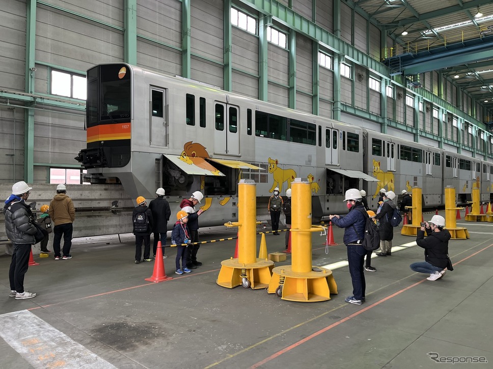 多摩モノレール車両基地《写真提供 はとバス》