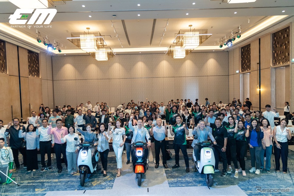 EMモーターの新型電動スクーター『QAREZ』《photo by EM Motor》