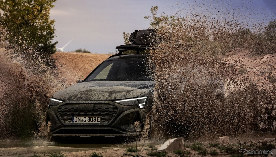 アウディ Q8 e-tron エディション・ダカール《photo by Audi》