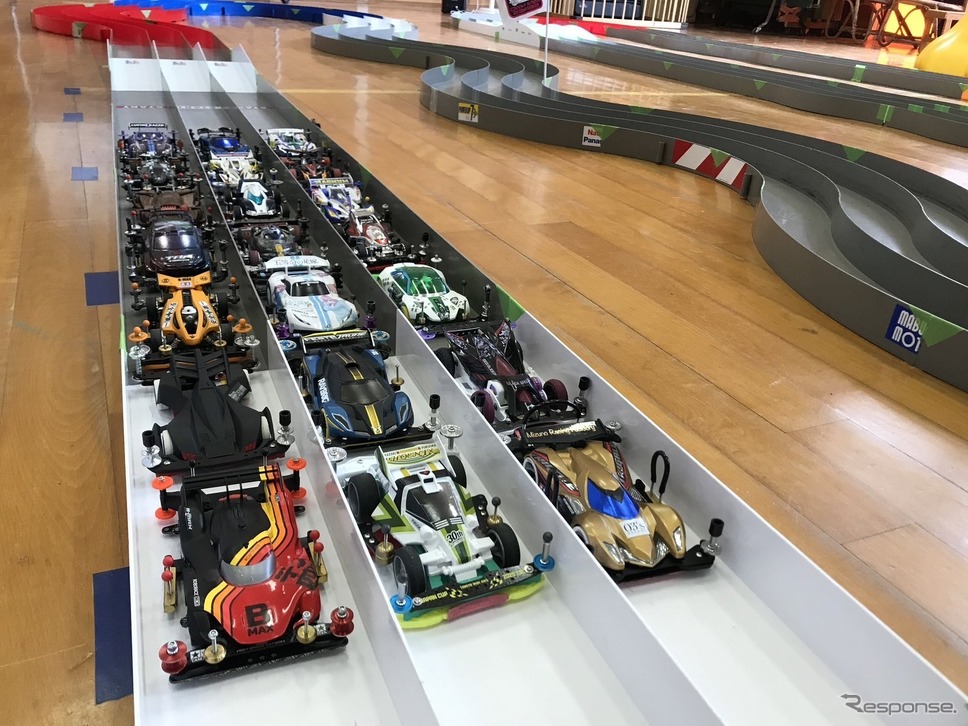 ミニ四駆製作・走行体験会/大会《写真提供 Parks Japan.F》