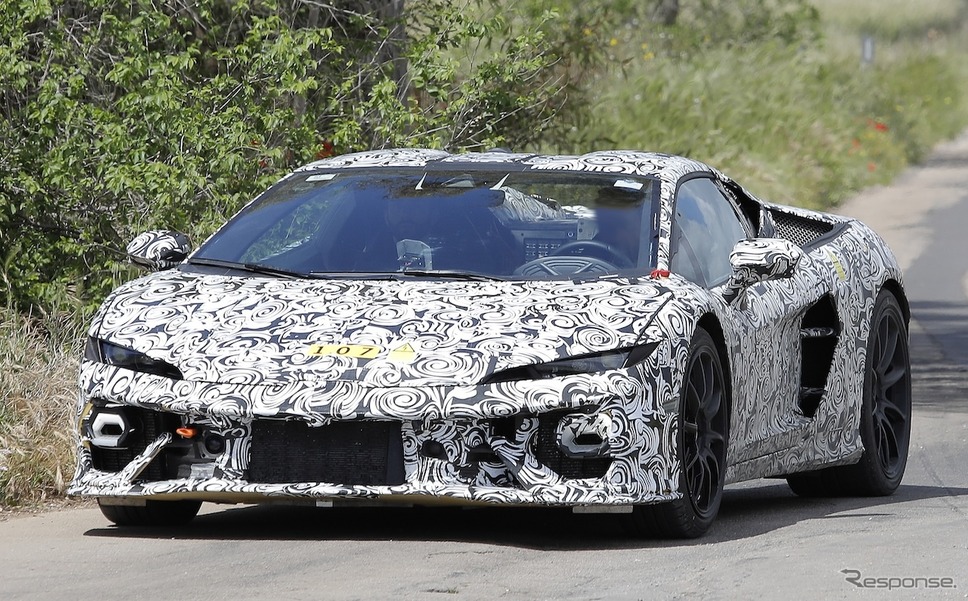 ランボルギーニ ウラカン後継モデルのプロトタイプ(スクープ写真)《APOLLO NEWS SERVICE》