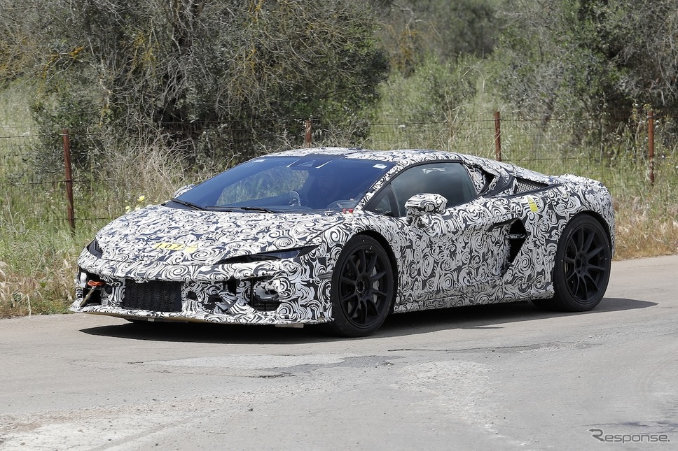 ランボルギーニ ウラカン後継モデルのプロトタイプ(スクープ写真)《APOLLO NEWS SERVICE》