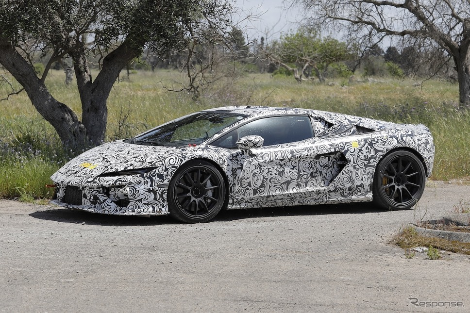 ランボルギーニ ウラカン後継モデルのプロトタイプ(スクープ写真)《APOLLO NEWS SERVICE》