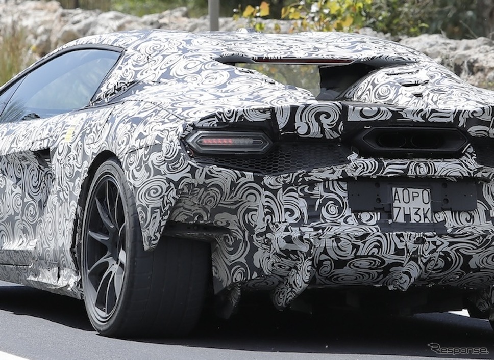 ランボルギーニ ウラカン後継モデルのプロトタイプ(スクープ写真)《APOLLO NEWS SERVICE》