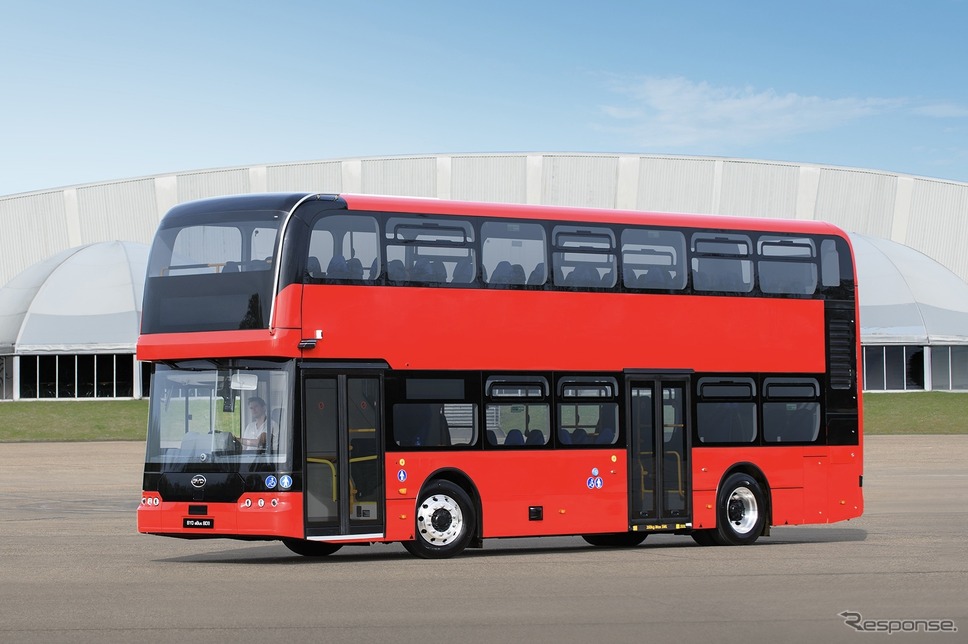 BYDの新型電動2階建てバス『BD11』《photo by BYD》
