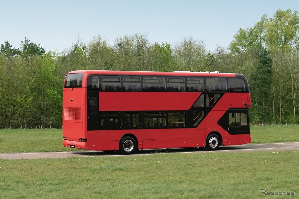 BYDの新型電動2階建てバス『BD11』《photo by BYD》