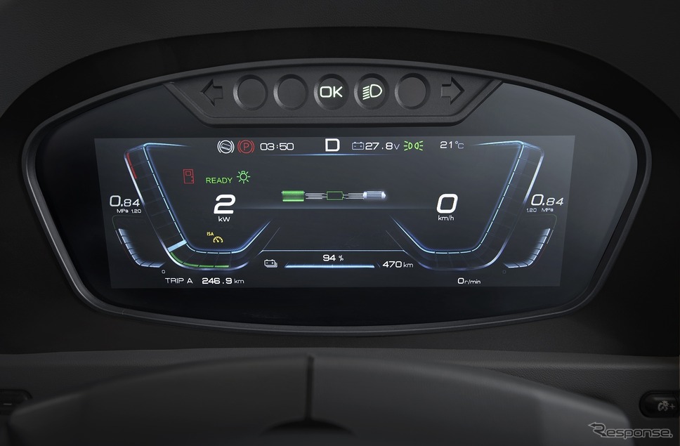 BYDの新型電動2階建てバス『BD11』《photo by BYD》
