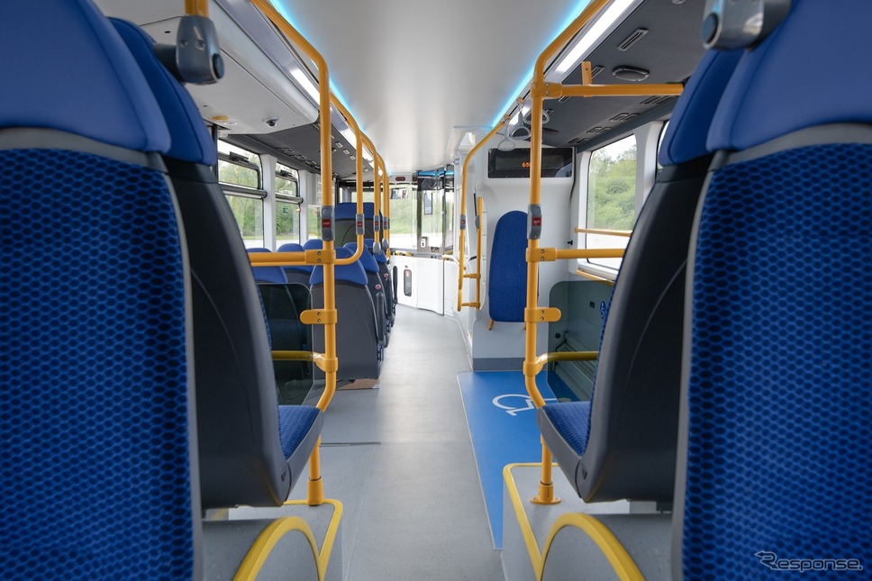 BYDの新型電動2階建てバス『BD11』《photo by BYD》