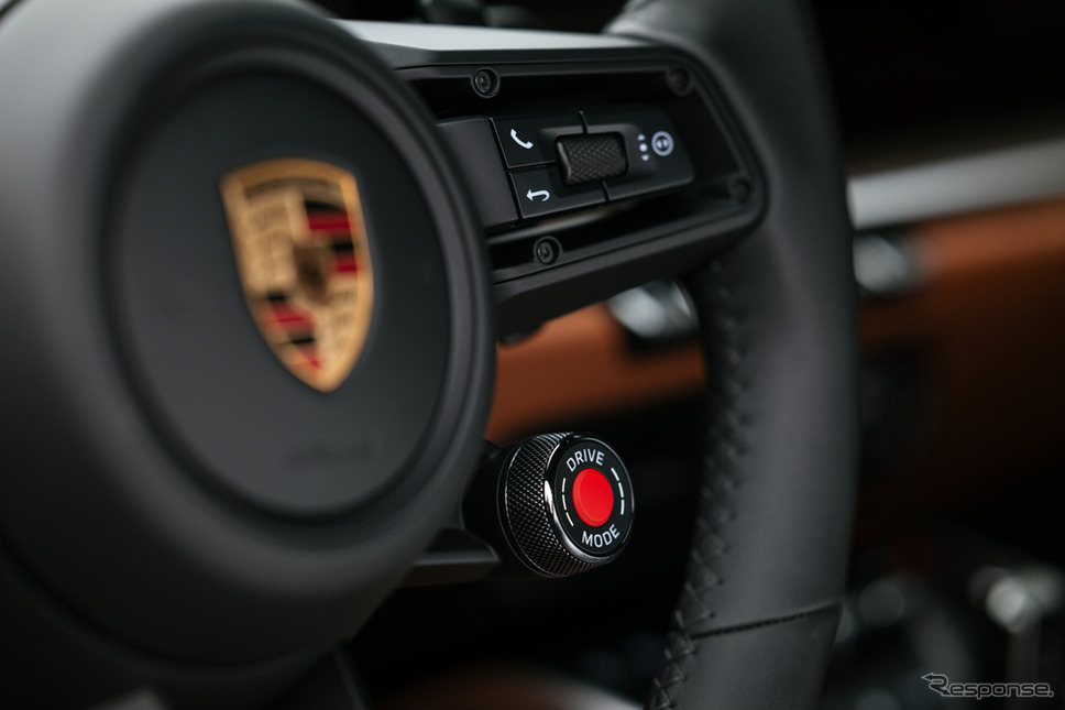 911カレラ《写真提供 ポルシェジャパン》