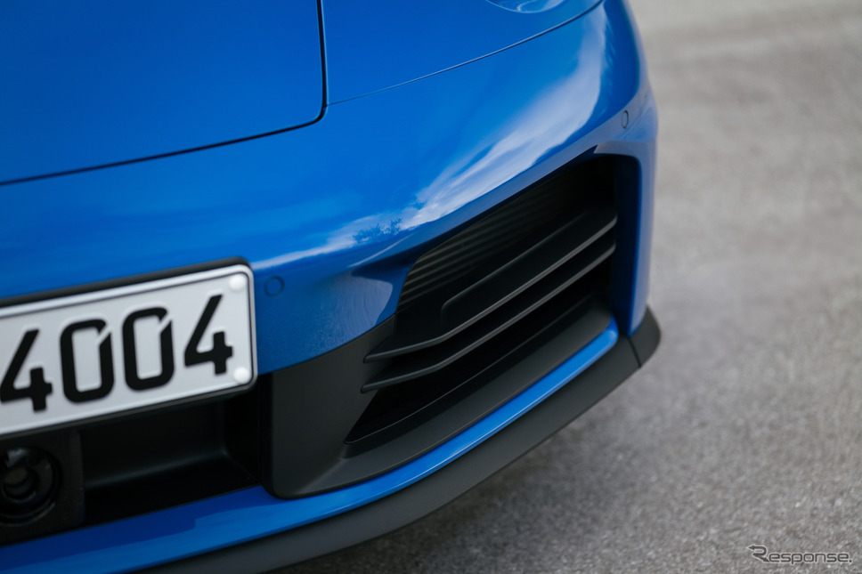 911カレラ《写真提供 ポルシェジャパン》