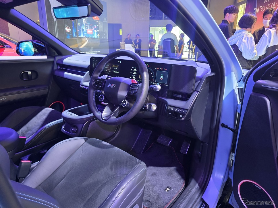 IONIQ 5 Nのコックピット。《撮影:根岸智幸》