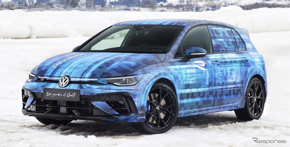 フォルクスワーゲン・ゴルフR 改良新型のプロトタイプ《photo by VW》