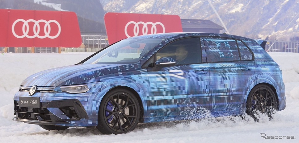 フォルクスワーゲン・ゴルフR 改良新型のプロトタイプ《photo by VW》