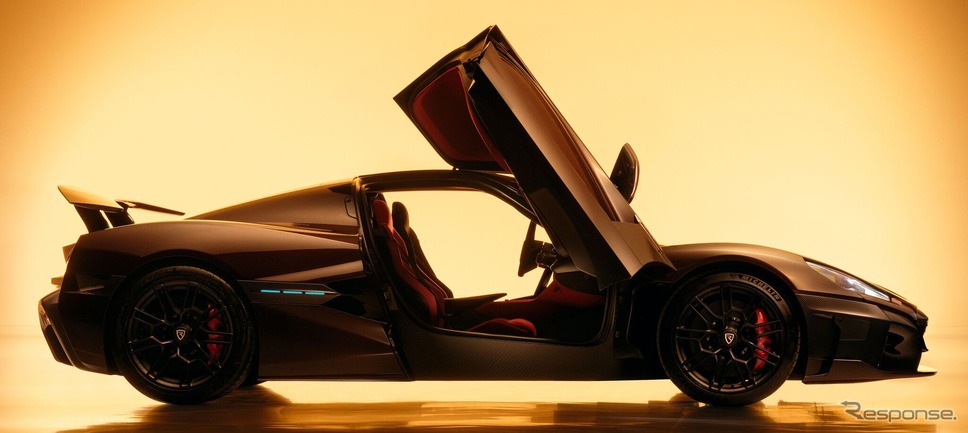 リマックCEOに納車された ネヴェーラ《photo by Rimac Automobili》