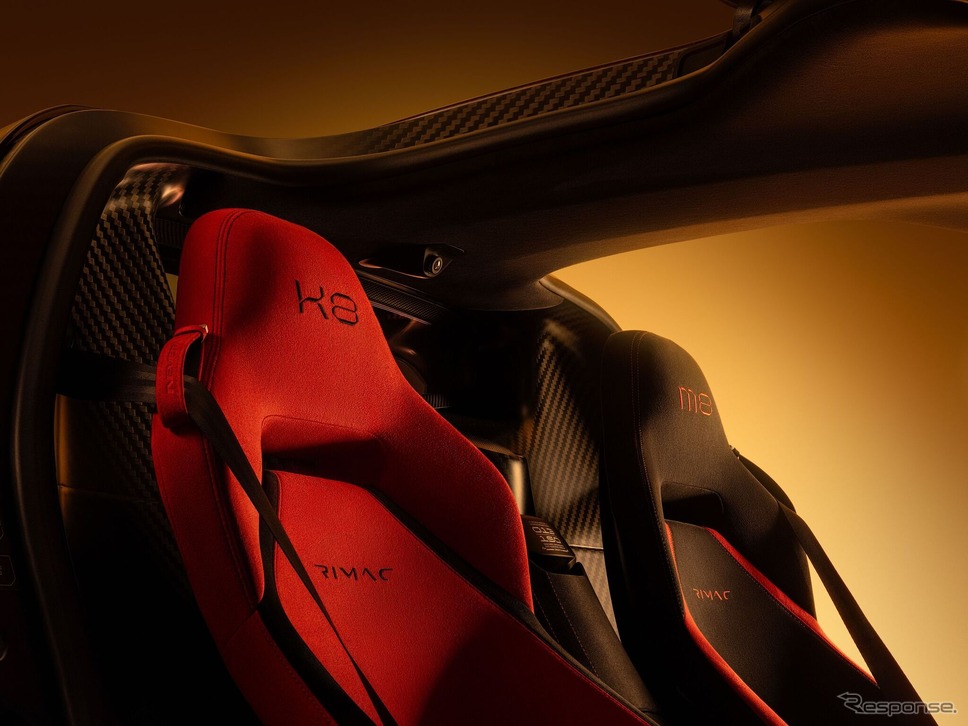 リマックCEOに納車された ネヴェーラ《photo by Rimac Automobili》
