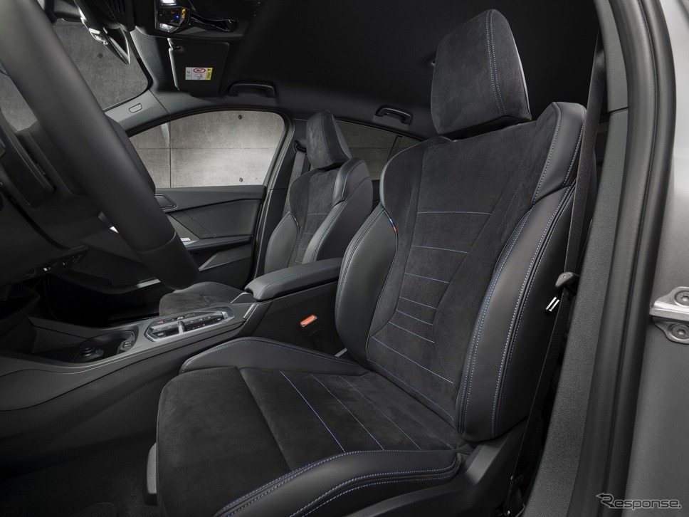 BMW 1シリーズ 新型の「Mスポーツパッケージ」装着車《photo by BMW》
