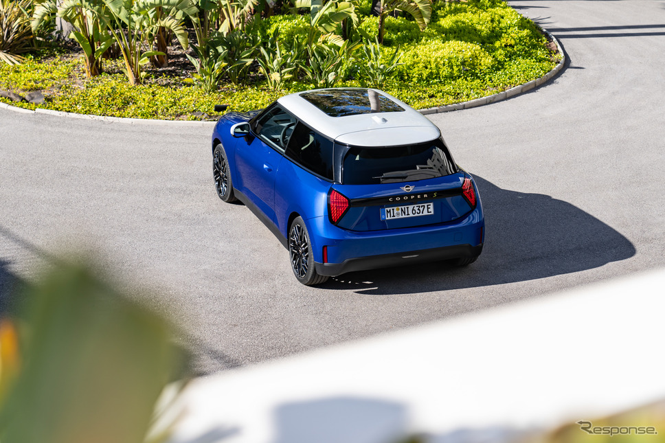 MINI クーパー SE《photo by MINI》