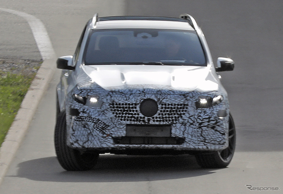 メルセデスベンツ GLE 改良新型プロトタイプ(スクープ写真)《APOLLO NEWS SERVICE》