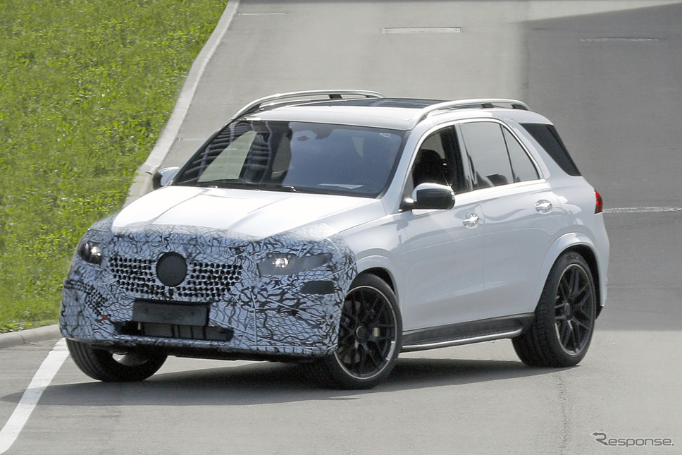 メルセデスベンツ GLE 改良新型プロトタイプ(スクープ写真)《APOLLO NEWS SERVICE》