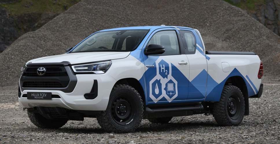 トヨタ・ハイラックス の燃料電池車の最新プロトタイプ《photo by Toyota》