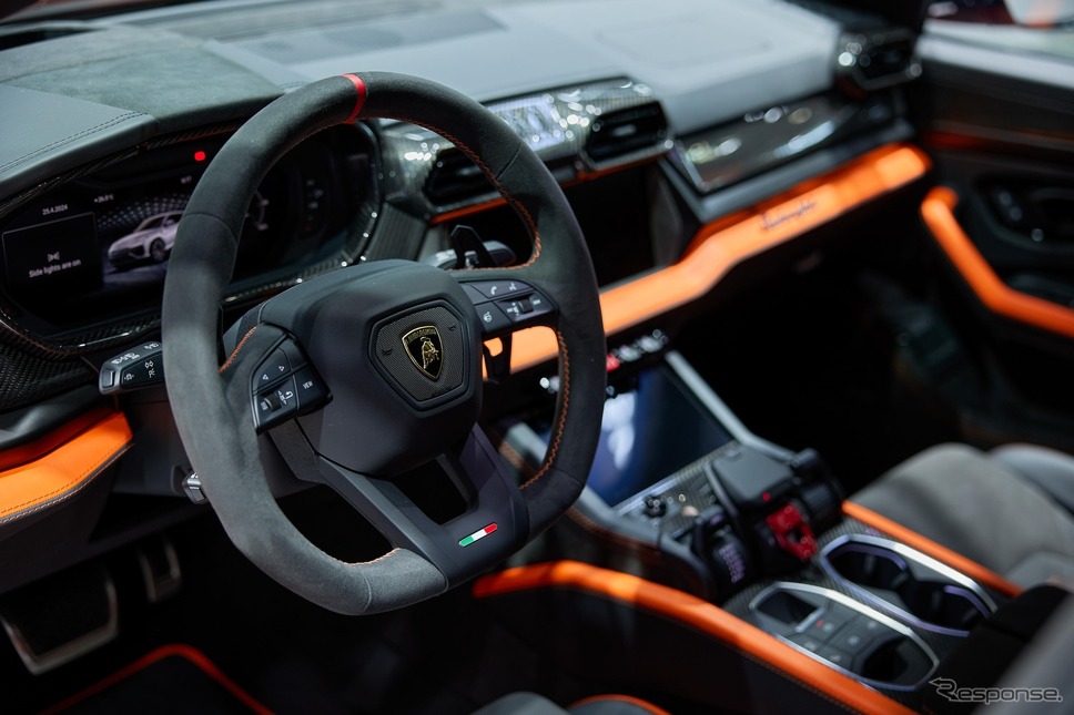 ランボルギーニ・ウルスSE(北京モーターショー2024)《photo by Lamborghini》