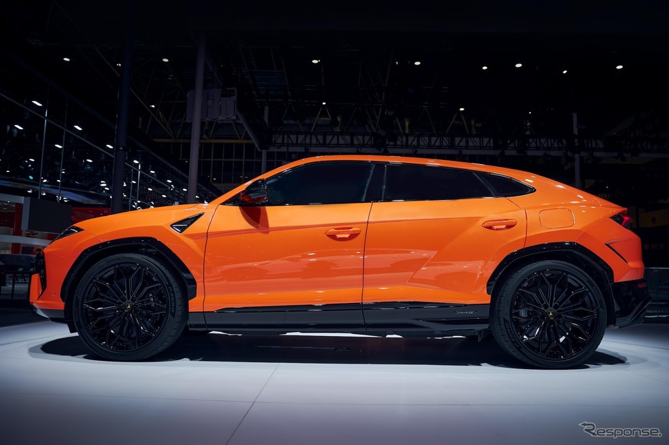 ランボルギーニ・ウルスSE(北京モーターショー2024)《photo by Lamborghini》