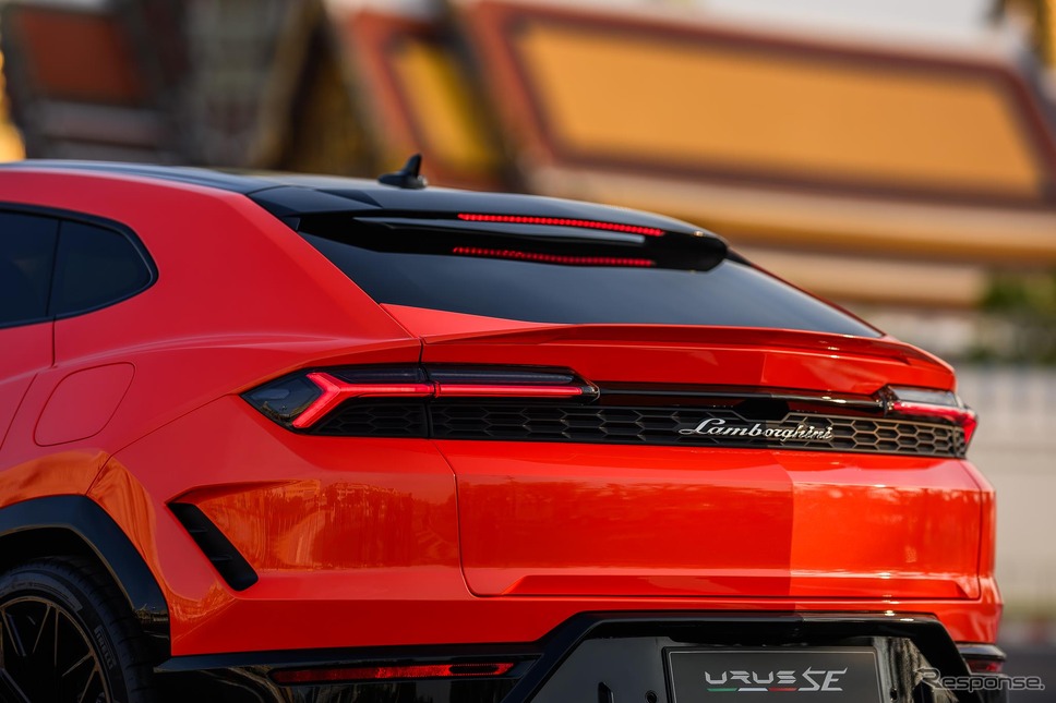 ランボルギーニ・ウルスSE(バンコク発表会)《photo by Lamborghini》