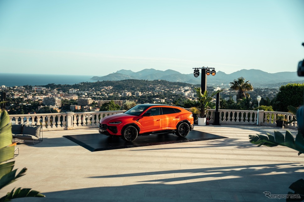 ランボルギーニ・ウルスSE(カンヌ発表会)《photo by Lamborghini》