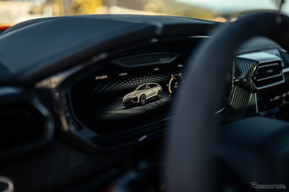 ランボルギーニ・ウルスSE(カンヌ発表会)《photo by Lamborghini》