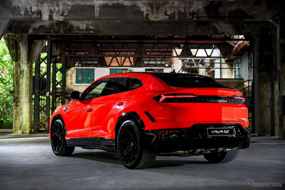 ランボルギーニ・ウルスSE(クアラルンプール発表会)《photo by Lamborghini》