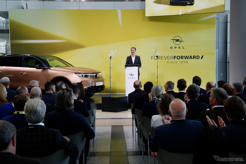 オペルの自動車製造125周年記念イベント《photo by Opel》