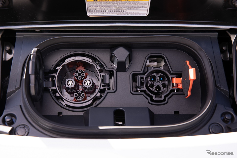 日産 リーフ(米国仕様)《photo by Nissan》