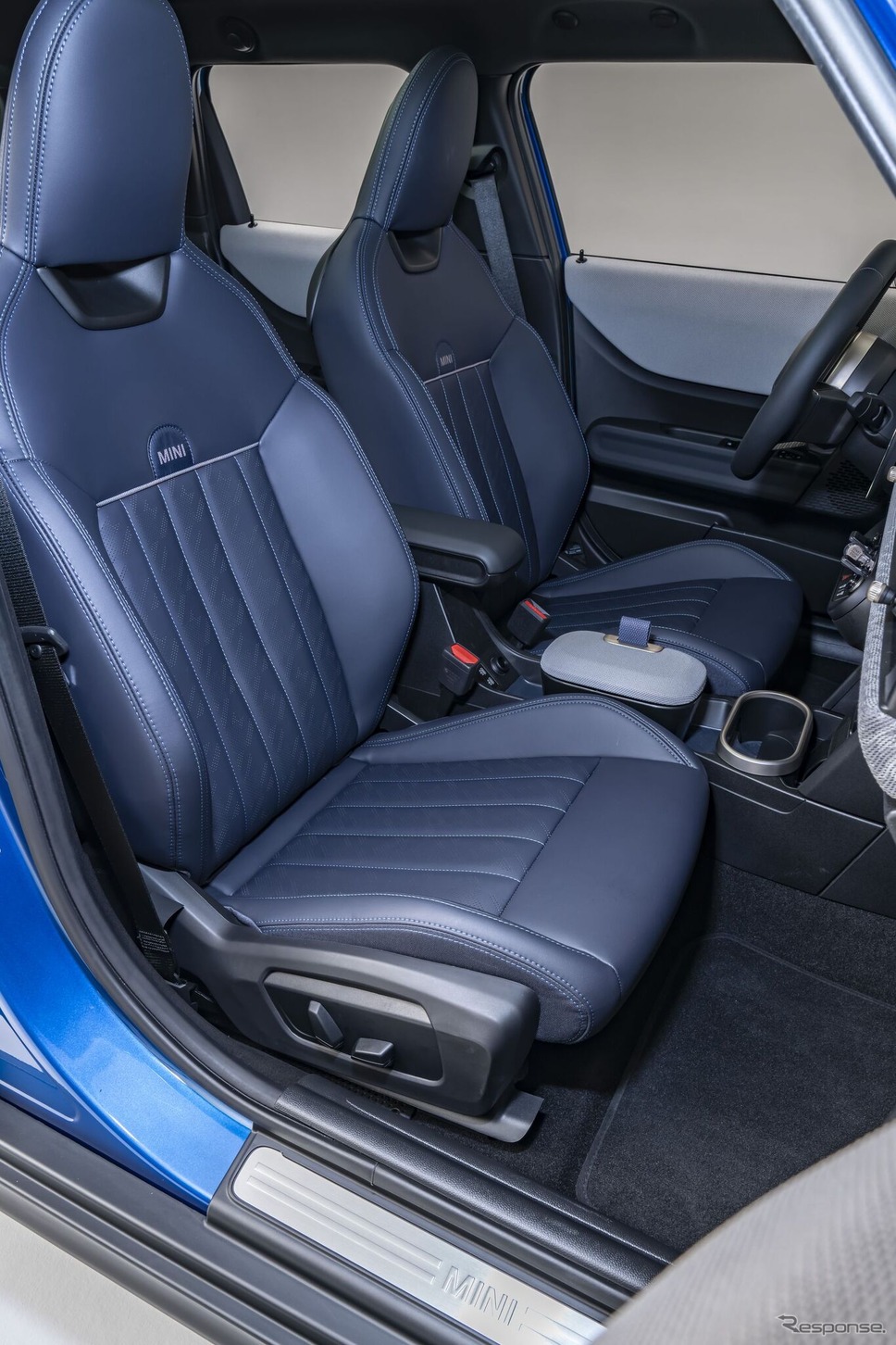 新型MINI クーパー 5ドア《photo by MINI》
