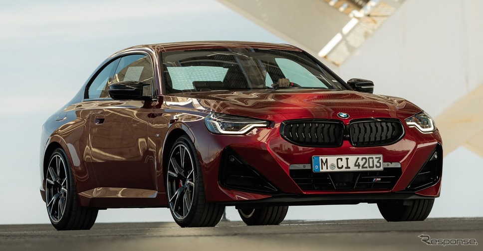 BMW 2シリーズクーペ 改良新型の「M240i xDrive」《photo by BMW》