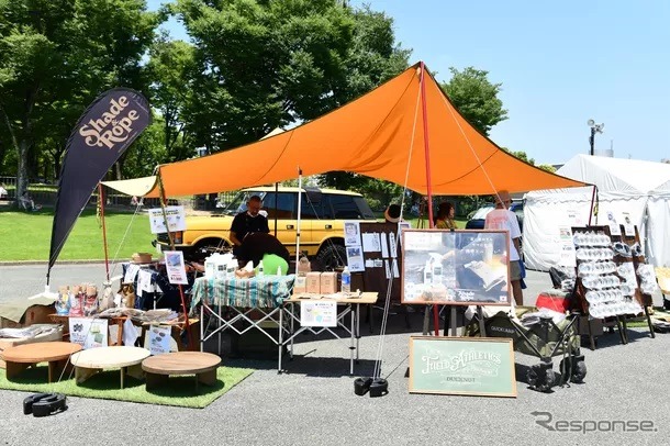 アウトドアグッズのブース(過去開催時の様子)《画像提供 MOTOR CAMP EXPO実行委員会》