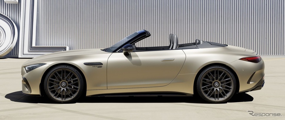 メルセデスAMG SL 63 MANUFAKTUR Golden Coast《photo by Mercedes-Benz》